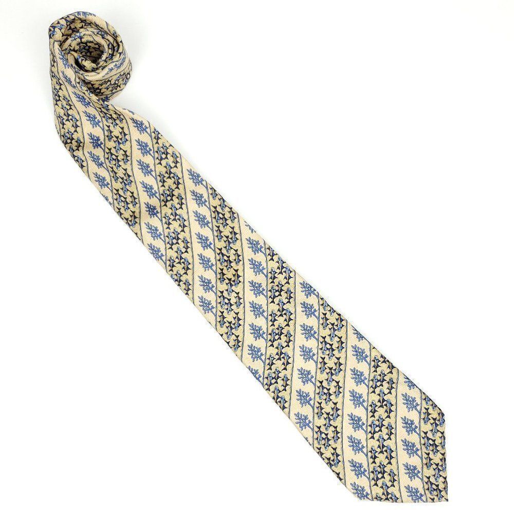 Aquascutum of London "AQUA" Design